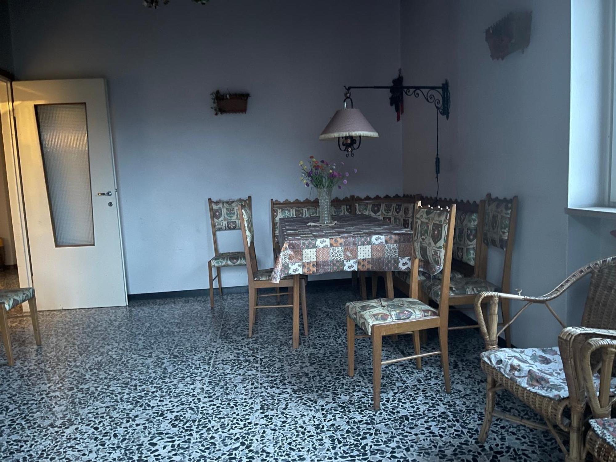Laghi Di Como Appartamento Di Licinia E Mario Asso Exterior photo